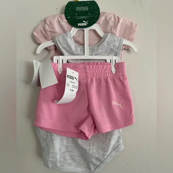 Puma| NWT Baby Girl 3 Pieces Set - Picture 2 of 5